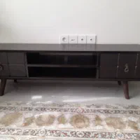 میزتلوزیون عرض ۱/۴۰نو بدون خط و خش و زدگی