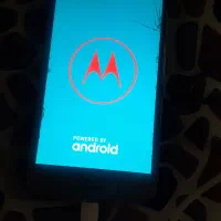 گوشی موتورولا اندروید در حد مدلxt1794با لوازم