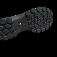 کفش نیم بوت هومتو humtto ۴۳ آکبند|کیف، کفش، کمربند|شیراز, ریشمک|دیوار