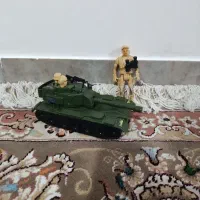 تانک و آدمک نونو