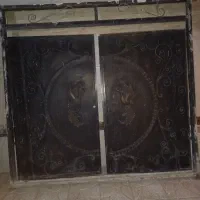 درب محکم و سنگین