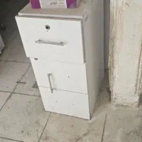 فروش صندلی و تخت آرایشگاه زنانه در حد نو|آرایشگاه و سالنهای زیبایی|مشهد, کوه سنگی|دیوار