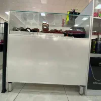 2 عدد ویترین دو ماه پیش نو خریداری شده|فروشگاه و مغازه|پردیس, فاز ۴|دیوار