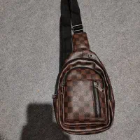 ست کیف بادی بگ چرمی و ساعت مچی و فرش