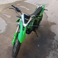 فروش ومعاوضه موتورتریلT4مدارک تکمیل آماده انتقال