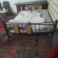 یک عدد تخت دو نفره|تخت و سرویس خواب|یزد, |دیوار