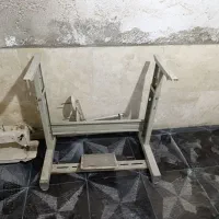 چرخ خیاطی صنعتی|چرخ خیاطی و ریسندگی|رشت, پستک|دیوار