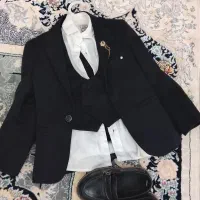 کت شلوار|لباس|ایوانکی, |دیوار