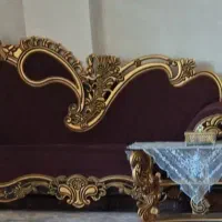 مبل سلطنتی راحتی زرشکی