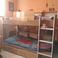 تخت دو طبقه