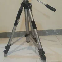 پایه دوربین عکاسی