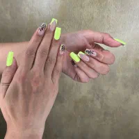 کاشت و ترمیم ناخن|خدمات آرایشگری و زیبایی|قم, شهرک امام حسن|دیوار