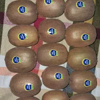 کیوی لوکس طلایی