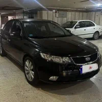 کیا سراتو وارداتی ۲۰۱۰
