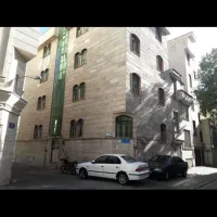 ۶۰ متر،دوخواب(تخلیه)طبقه دوم،نزدیک ولیعصر
