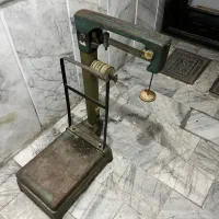 باسکول قدیمی ترازوآنتیک کلکسیون عتیقه قاپان قانتار