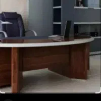 منشی خدمات