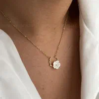 گردنبند و دستبند