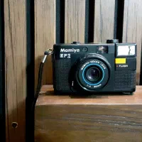 دوربین قدیمی کلکسیونی مامیا