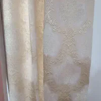 پرده  پذیرایی به همراه والان دو عدد و مخمل کنارش