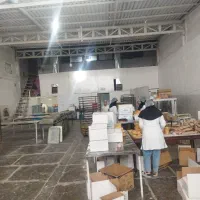 کارگر خانم جهت کار در کارگاه کلوچه پزی
