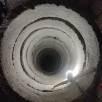 معنی چاه کن چاه فاضلاب و اب