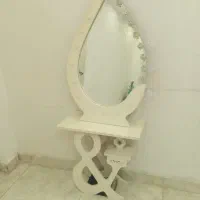 آینه و میز فلش خور