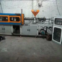 اپراتوردستگاه تزریق پلاستیک