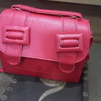 کیف قرمز نو