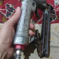 میخکوب منگنه کوب کره ای