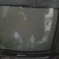 وسایل خانه تلویزیون و یک گیرنده ی دیجیتال|تلویزیون و پروژکتور|فسا, |دیوار