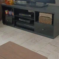 زیر تلویزیون