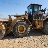 به یک راننده لودر ماهر و بومی نیازمندیم