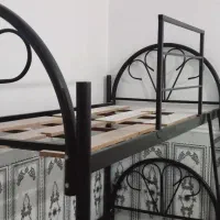 تخت خواب فلزی دو طبقه درحد نو|تخت و سرویس خواب|شادگان, |دیوار