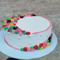 کیک تولد کیک خامه ای