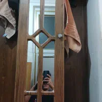 یک عدد جاکفشی ایستاده
