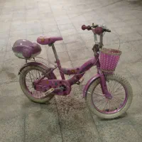 دوچرخه|دوچرخه، اسکیت، اسکوتر|بومهن, |دیوار