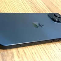 اپل iPhone 15 با حافظهٔ ۱۲۸ گیگابایت