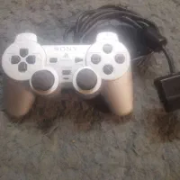 یک عدد دسته سونی