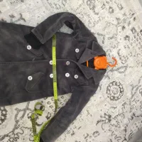 تعدادی لباس در حد نو|لباس|بومهن, |دیوار