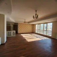 اپارتمان 160 متر / 3 خواب / سندی / روبه نما