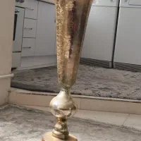 گل وگلدان