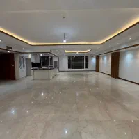 200متر نوساز / سه خواب مستر/نوبخت