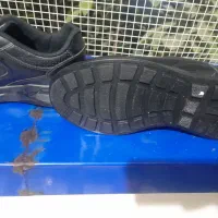 کتونی چرم صنعتی با کیفیت خوش پا کلا دوبار پوشیدم|کیف، کفش، کمربند|تهران, شهرک زینبیه|دیوار