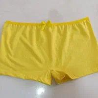 بسته بندی وسط کار و زیگزاال دوز خانم نیازمندیم