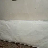 یک عدد تشک طبی درجه یک پارچه ای سفید درحد نو|تشک تختخواب|جوانرود, |دیوار