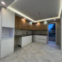 تک‌واحدی ۱۲۵متری ۴ پارکینگ