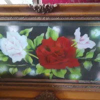 یک قاب گل به فروش می‌رسد