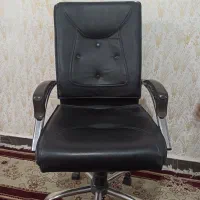 صندلی مدیریت جنس خوب جک دار دارای تنظیم ارتفاع