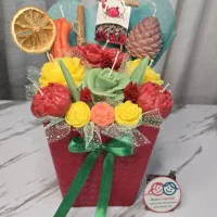 باکس گل های شمعی ویژه یلدا ( گل های جاویدان )